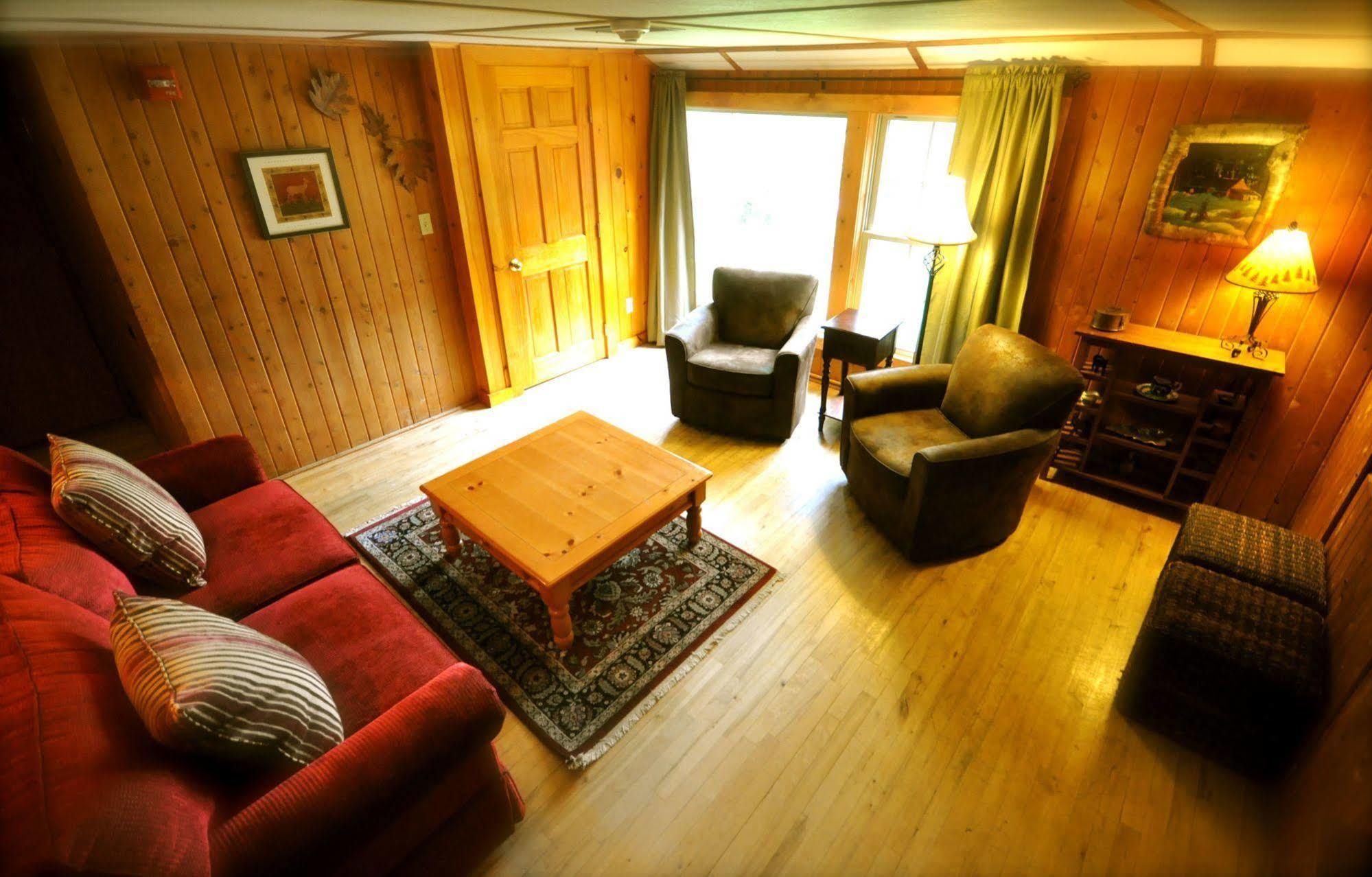Timberholm Inn Stowe Eksteriør bilde